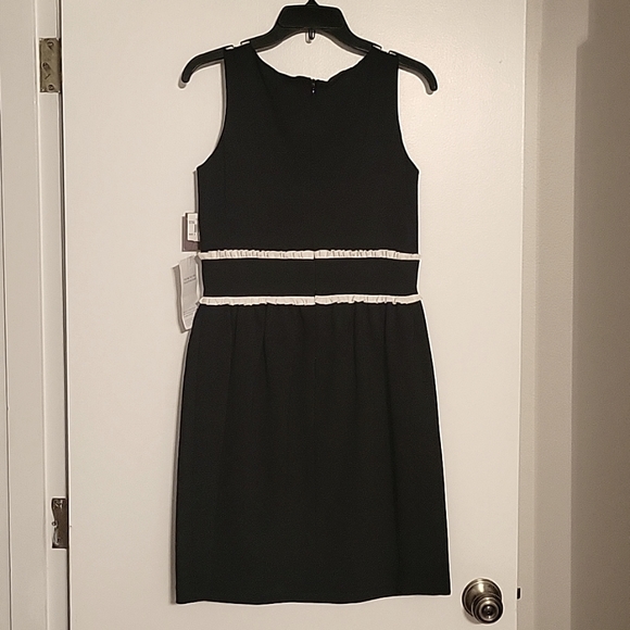 NWT TAYLOR Sleeveless Round Neck Black/Ivory Dress Size 4 - Picture 5 of 8